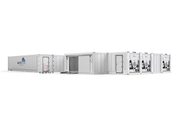 Arctic SuperStore with pallets and connector room